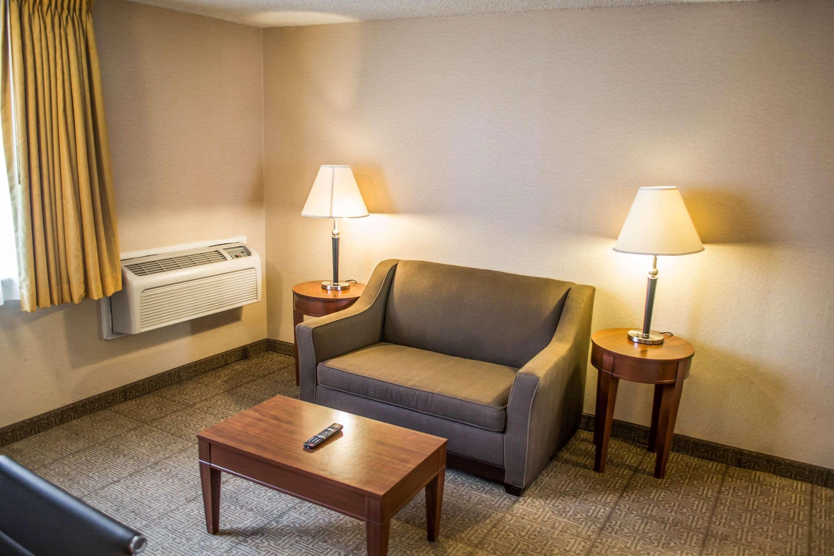 Comfort Inn & Suites Beaverton - Portland West Экстерьер фото