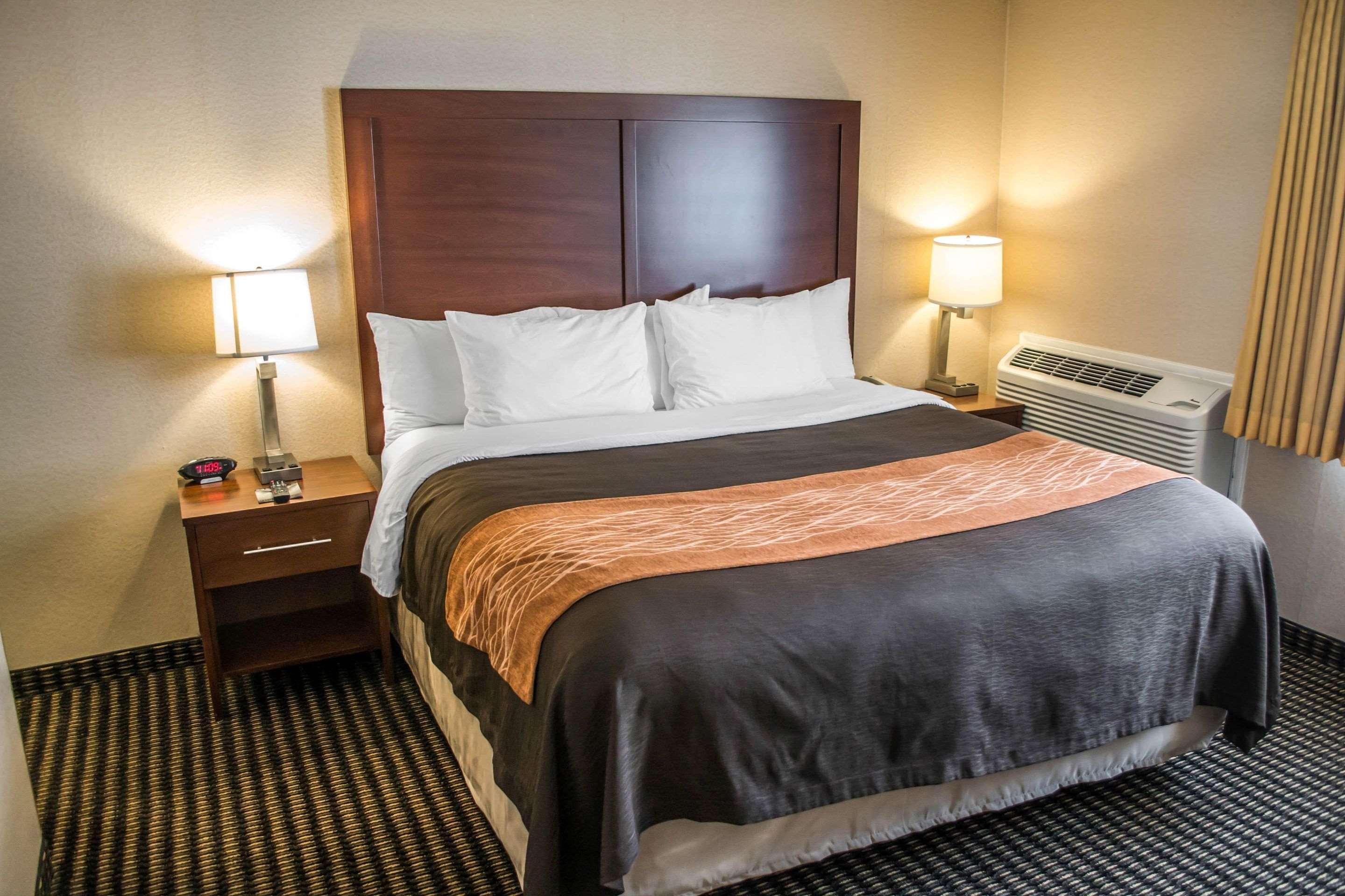 Comfort Inn & Suites Beaverton - Portland West Экстерьер фото