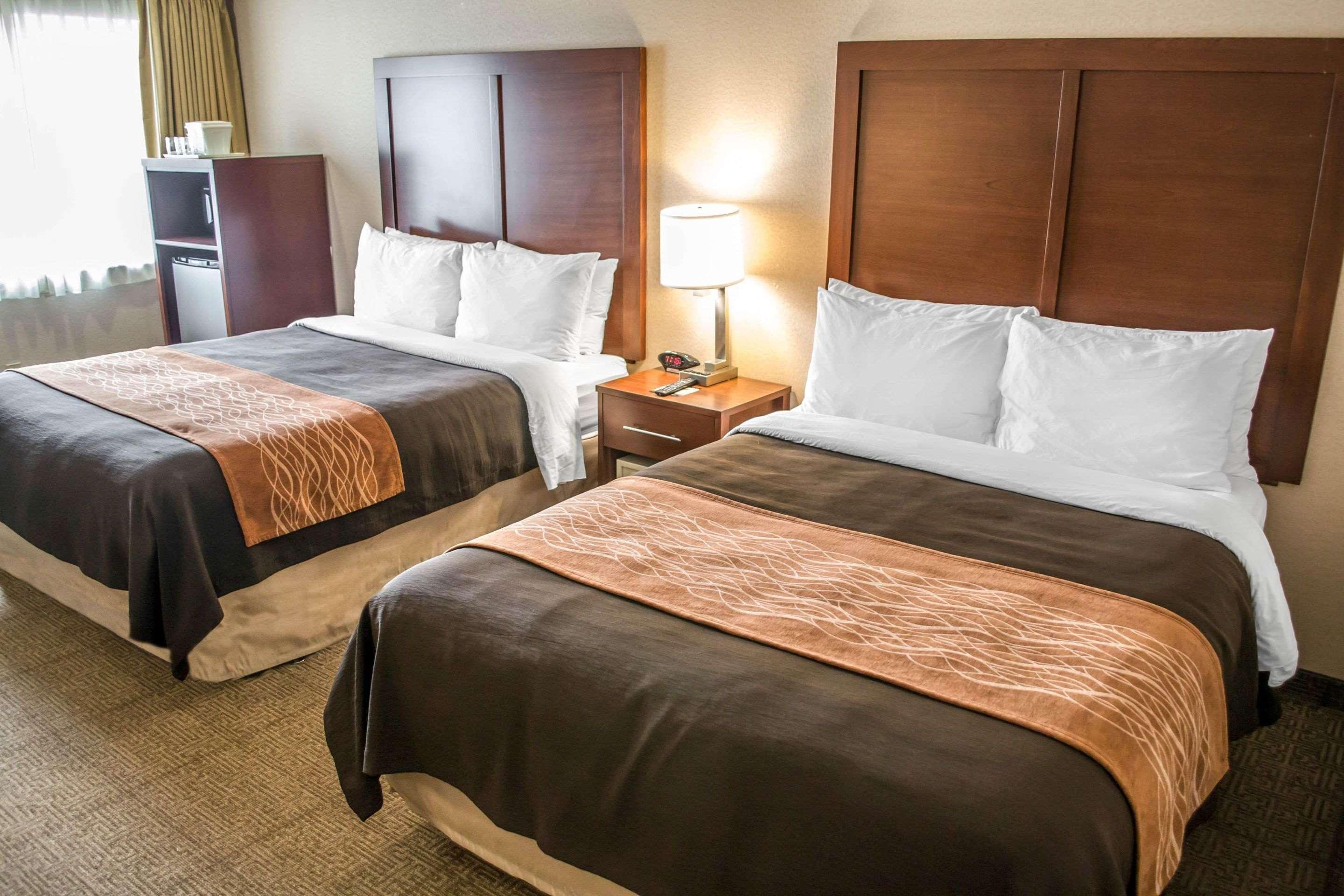 Comfort Inn & Suites Beaverton - Portland West Экстерьер фото