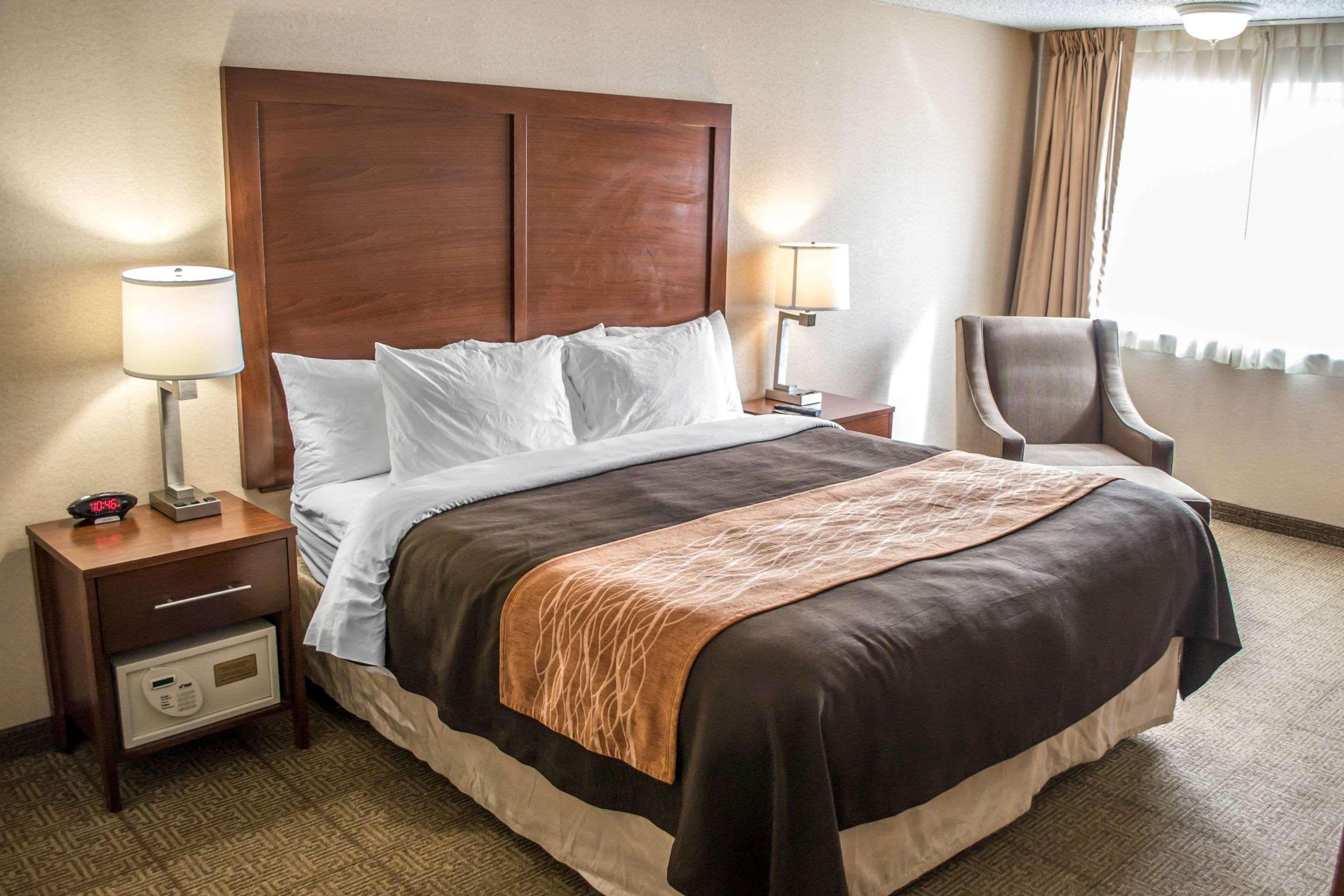 Comfort Inn & Suites Beaverton - Portland West Экстерьер фото