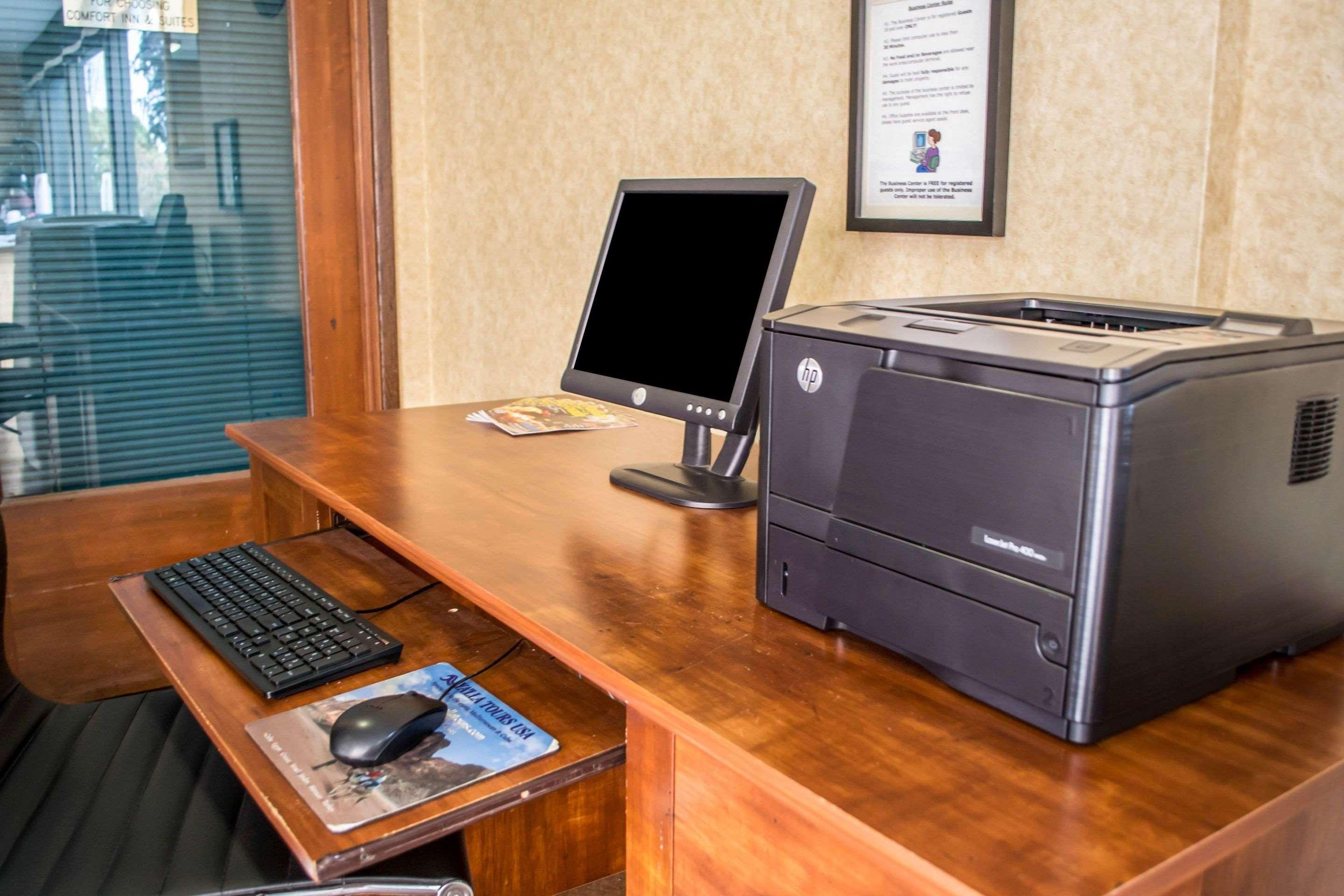 Comfort Inn & Suites Beaverton - Portland West Экстерьер фото