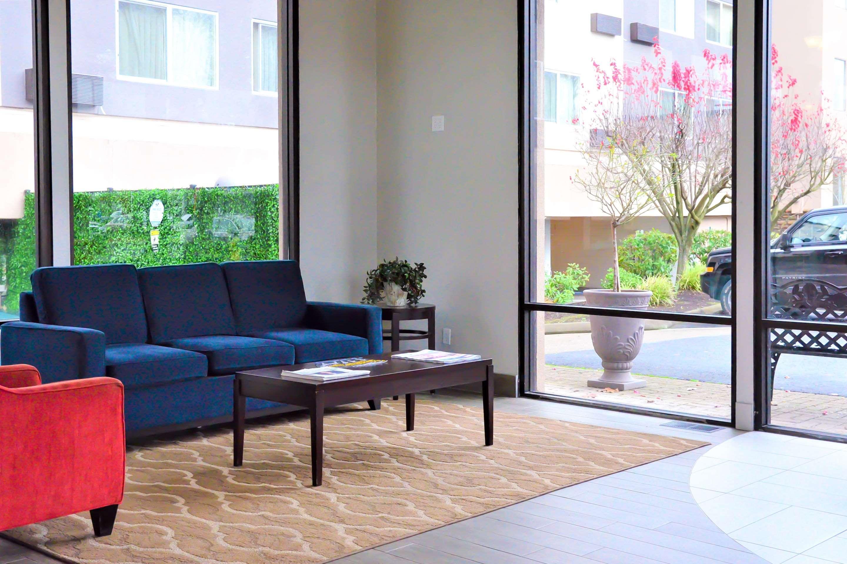Comfort Inn & Suites Beaverton - Portland West Экстерьер фото