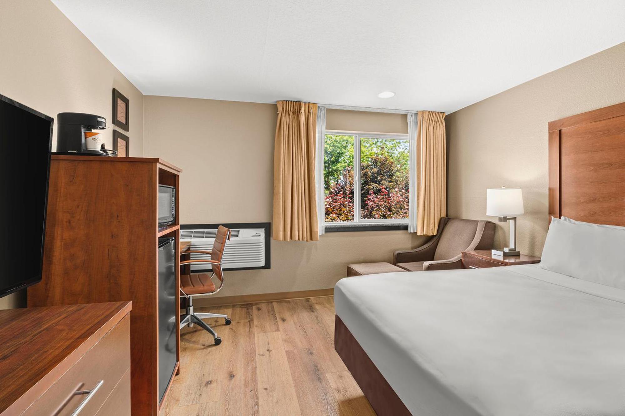 Comfort Inn & Suites Beaverton - Portland West Экстерьер фото