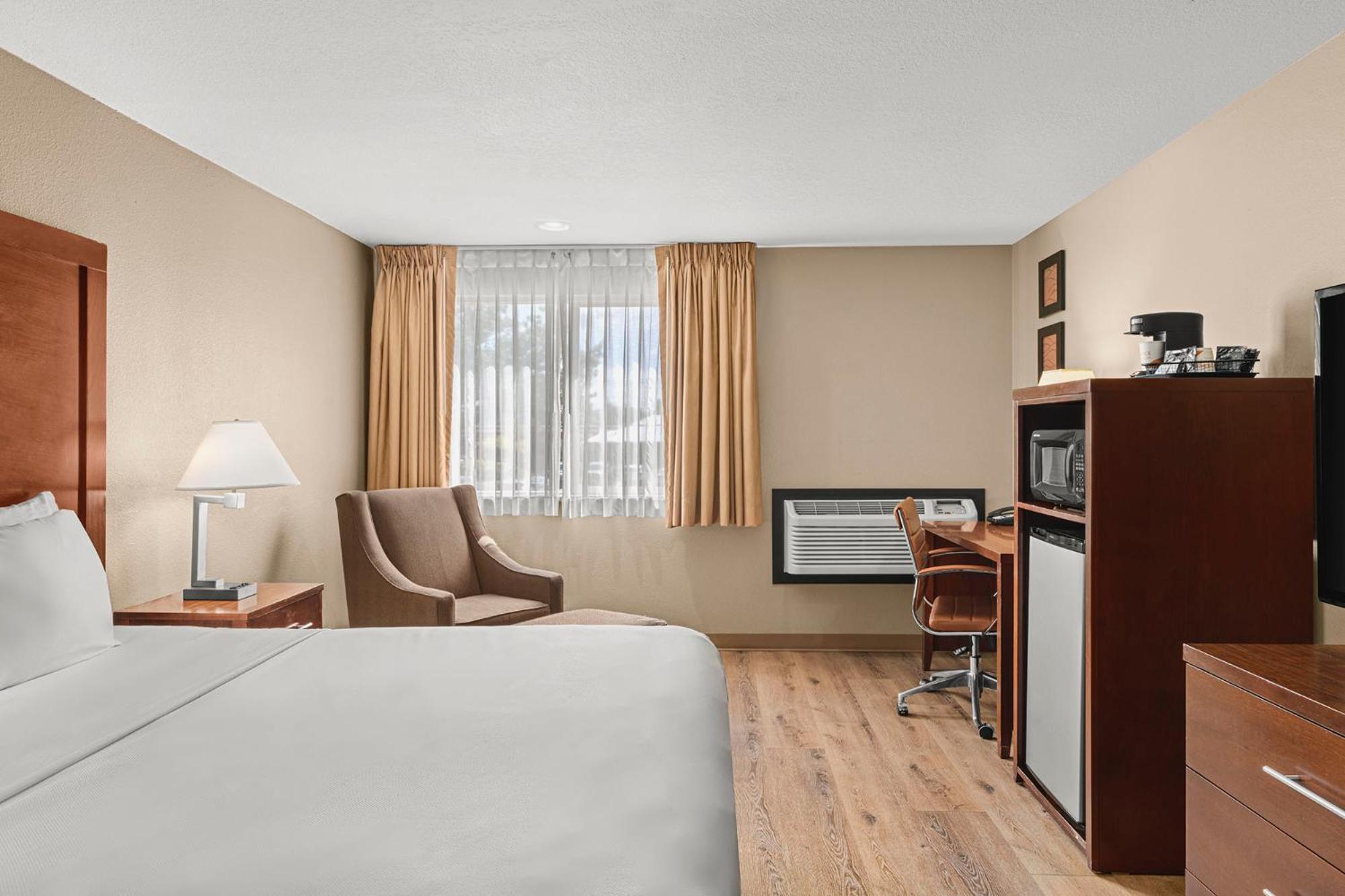 Comfort Inn & Suites Beaverton - Portland West Экстерьер фото