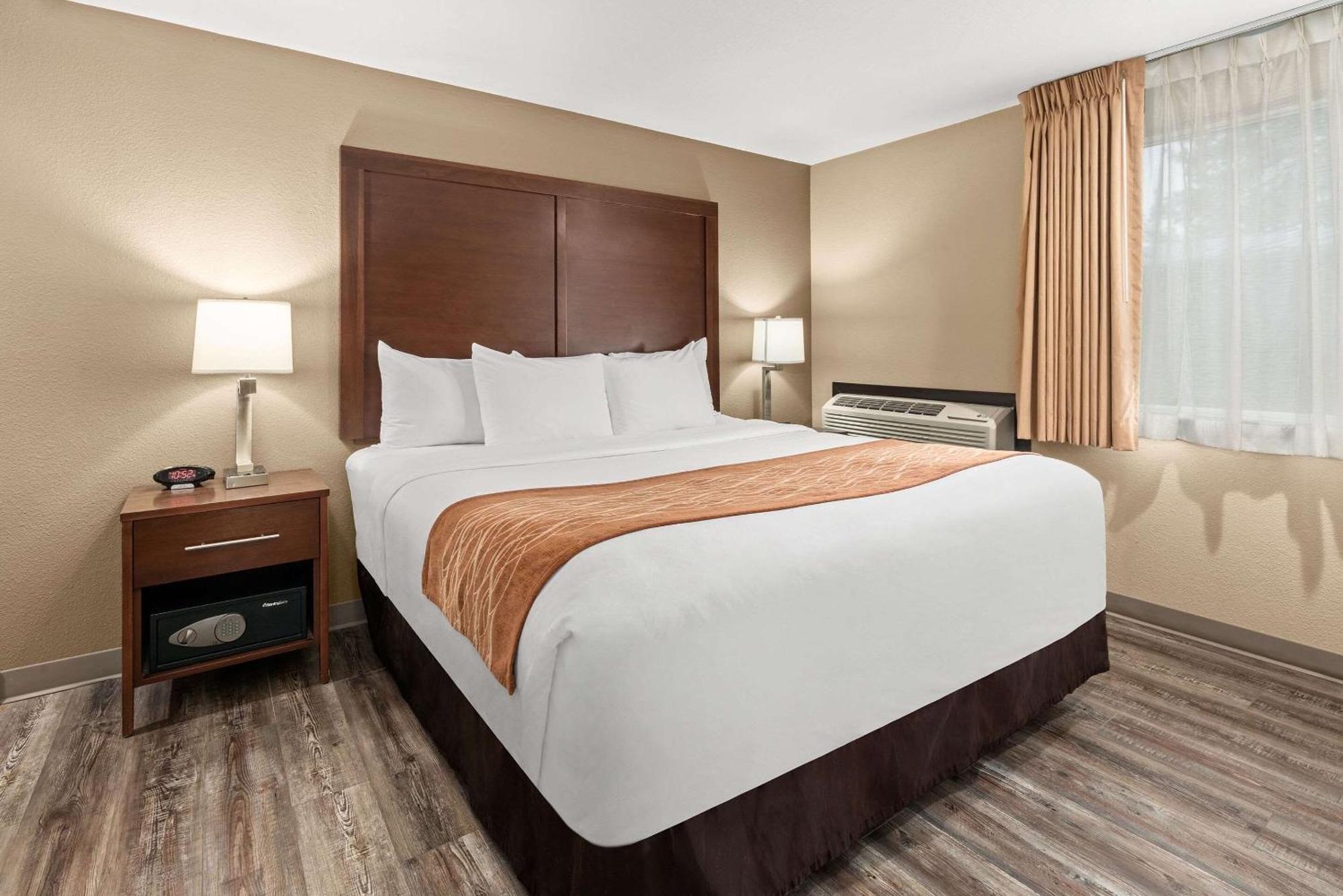 Comfort Inn & Suites Beaverton - Portland West Экстерьер фото